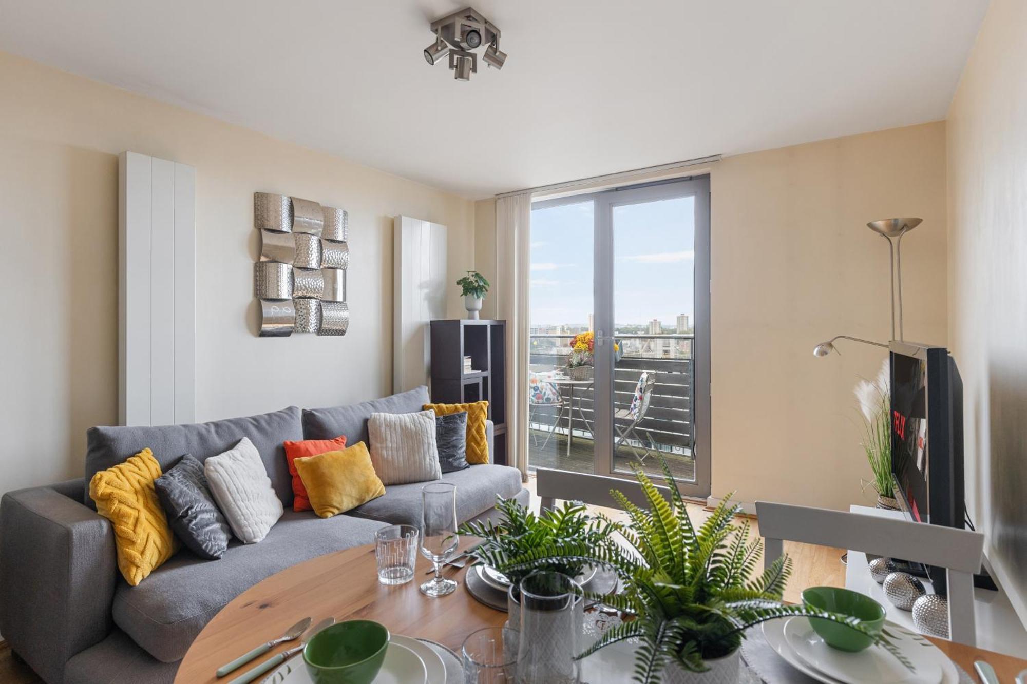 לונדון Stratford Skyview Apartment מראה חיצוני תמונה