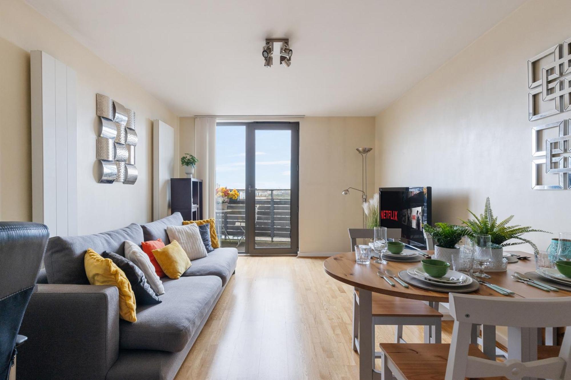 לונדון Stratford Skyview Apartment מראה חיצוני תמונה